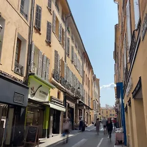 Spacieux T2 Au Coeur D'aix-en Provence Appartement